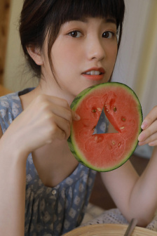 不扣钮的女孩 电影